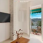 Giuly House, Terre Marine *