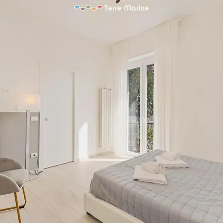 Giuly House, Terre Marine 아파트