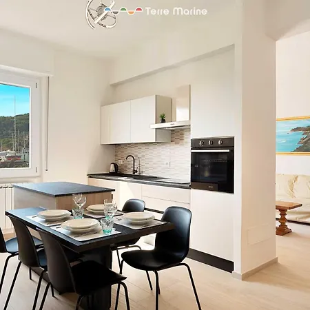 Giuly House, Terre Marine *