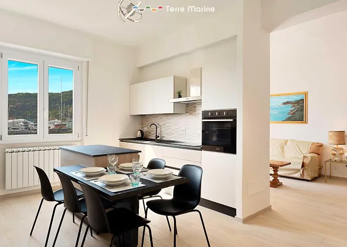 Giuly House, Terre Marine *