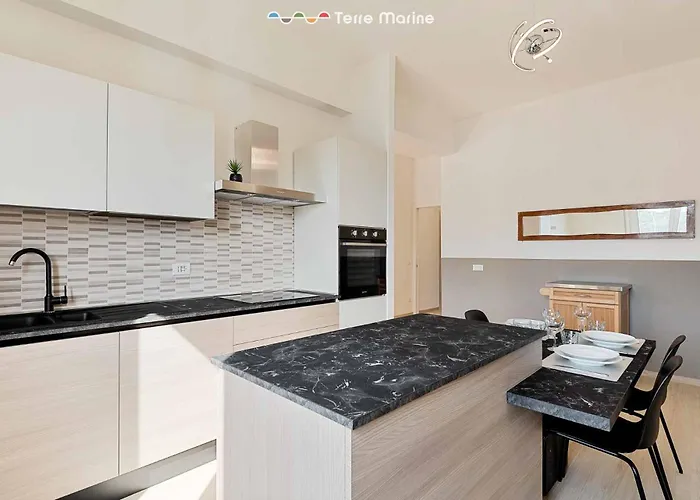 Giuly House, Terre Marine *